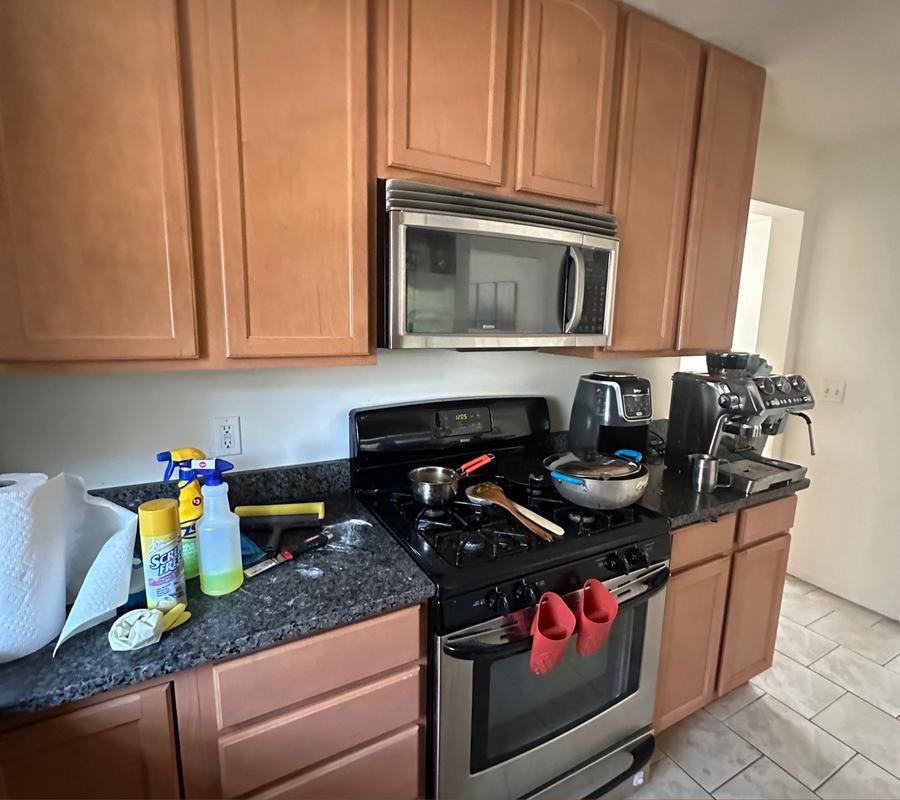 Kitchen deep clean — before cleaning